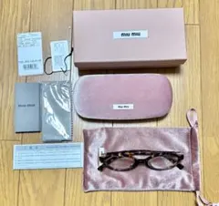 2026年最新】miumiu サングラスケースの人気アイテム - メルカリ