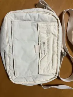 Champion ショルダーバッグ クリーム色　新品　未使用　タグなし