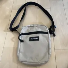 ショルダーバッグのサムネイル