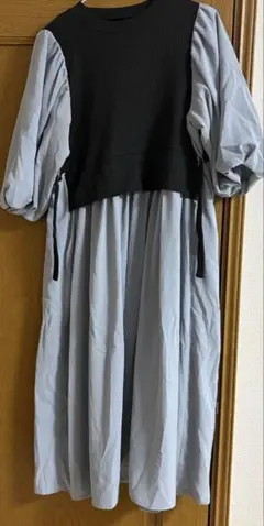 リブニットとフレアスカートのワンピース 七分袖