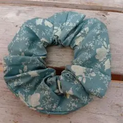 花柄シュシュ 青緑色