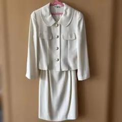 EVA LOUISE ホワイトスーツ・フォーマル　9号サイズ