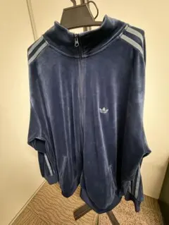 BE FIRST着 adidasベロアジャケット　ネイビー