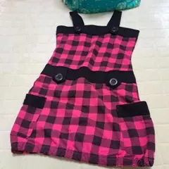 ピンクと黒のチェック柄 ジャンバースカート、着用少なめ、サイズ130