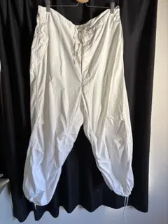 ホワイト ワークパンツ ドローストリング付き