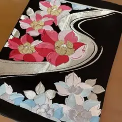 和風テーブルランナー　　40花柄刺繍黒地