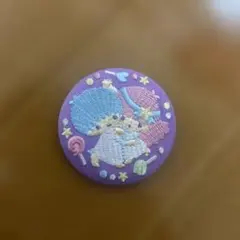 サンリオ　刺繍缶バッチビスケット2 リトルツインスターズ　キキララ