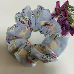1点のみ☆ハンドメイドレース重ねシュシュ - メルカリ