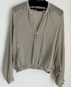 ZARA　フルイドジャガードボンバージャケットのサムネイル