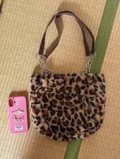 ヒョウ柄ファートートバッグ