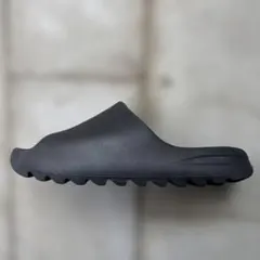 新品 yeezy YS-01yeezyslideブラックUS12イージースライド 新品 yeezy YS-01yeezyslideブラックUS7 イージースライド - メルカリ