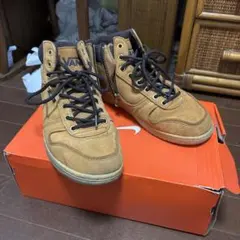 VANS ブラウン ハイカットスニーカー