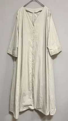 SAISON DE PAPILLONノーカラーボタン付きシャツワンピース 大きめ