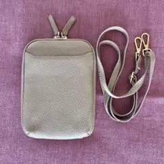 【未使用品】アンコール　軽量レザースマホポーチ　サコッシュ