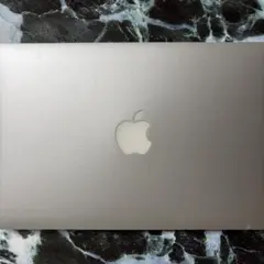 MacBook Air 11inc 2013年モデル 中古