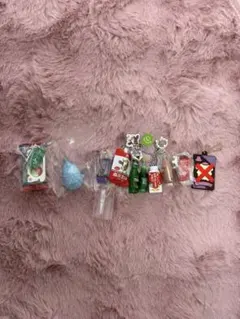 お菓子ガチャ9点 まとめ売り　ミニチュアチャーム