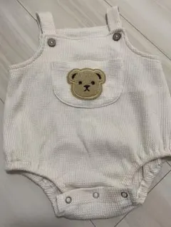 クマ刺繍付きホワイトオーバーオール