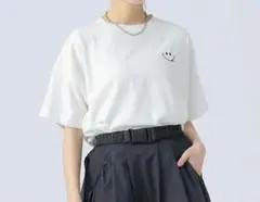 【未使用品】ビームスハート　スマイル刺繍 Tシャツ レディース