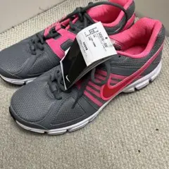 ランニングシューズ