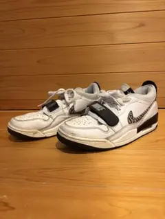NIKE JORDANレガシー26cm