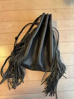 Beau’re フリンジ ショルダーバッグ レザー　ブラック
