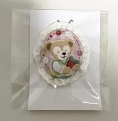 東京ディズニーシー　ハートフェルト•ストロベリーギフト　ブローチ　シークレット