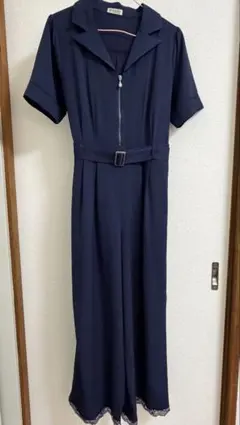 axes femmeセンタージップロンパース