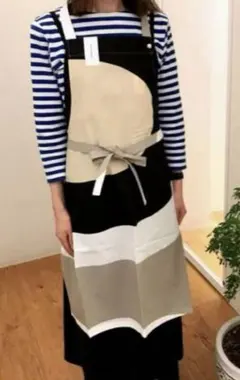 □新品未使用□ マリメッコ　marimekko エプロン　メローニのサムネイル