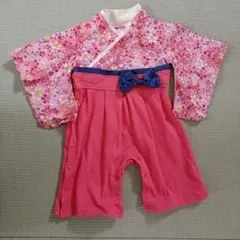 ピンク色の花柄袴ロンパース