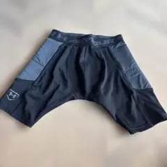 UNDER ARMOUR スライディングパンツ YXLサイズ ブラック