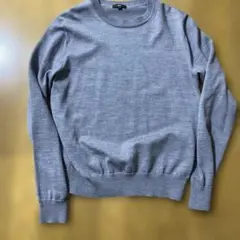 グレー ニット