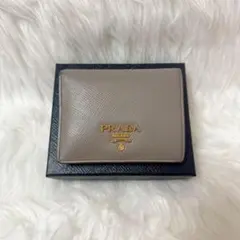 2026年最新】PRADA レディース 二つ折り財布の人気アイテム - メルカリ