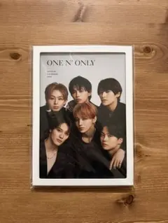 ONE N' ONLY カレンダー　2025 サイン 上村謙信 ☆値下げ！ONE N' ONLY カレンダー 2025 サイン 上村謙信 - メルカリ