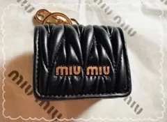 2026年最新】MIU MIU イヤホンケースの人気アイテム - メルカリ