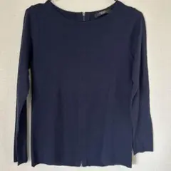 Weekend Max Mara ネイビー 薄手長袖ニットトップス　sサイズ