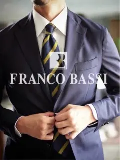 Brioni ネクタイ シルク 格子 チェック 光沢 手触りサラサラ 青系 Brioni ネクタイ シルク 格子 チェック 光沢 手触りサラサラ 青系