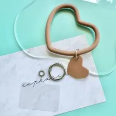 スマホハンドストラップ　シリコン　ハート　ブラウン