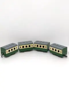 カプセルプラレール　急行客車　緑