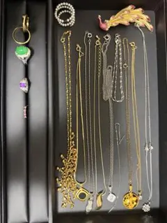 遺品整理　ネックレスセット ビジュー装飾付き　まとめ売り