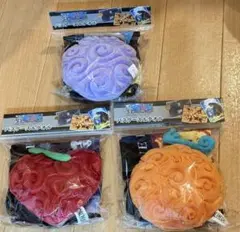 ONEPIECE　パスケース＆タオル　ゴムゴムの実、メラメラの実、オペオペの実