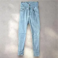 Item thumbnail for item 941e4b09-e69e-453c-8cc9-d235c122a961