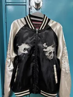 2025年最新】スカジャン 虎と龍の人気アイテム - メルカリ 古着