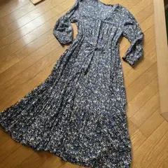 ユニクロ　ロング長袖ワンピース M 小花柄
