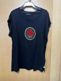 ベルベット Tシャツ