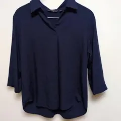 UNIQLO スキッパーブラウス ネイビー Mサイズのサムネイル