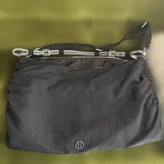 lululemon 黒 ショルダーバッグのサムネイル