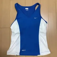 NIKE ナイキ　タンクトップ　ブラトップ　ドライフィット　ヨガ　フィットネス