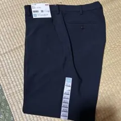 【新品未使用品】UNIQLOネイビースラックス 感動パンツ85x76