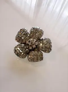 2025年最新】ブローチ フォクシーの人気アイテム - メルカリ