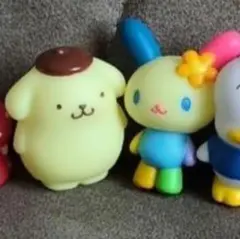 サンリオ　原宿店限定　つめてねフィギュア　ウサハナ　ポムポムプリン